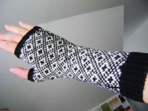 .... and the back of the mitts